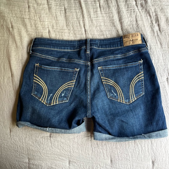 Hollister cut off denim shorts - Picture 3 of 4